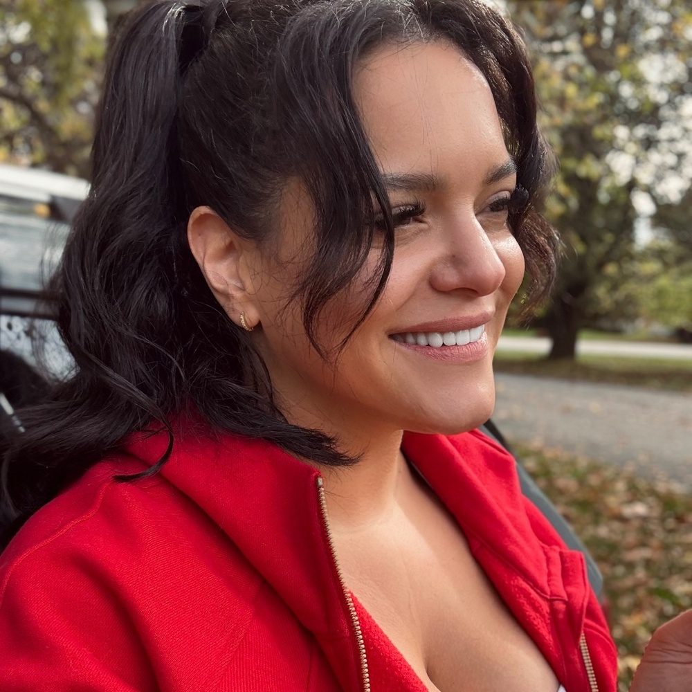 Meet your Posher, Anastacia